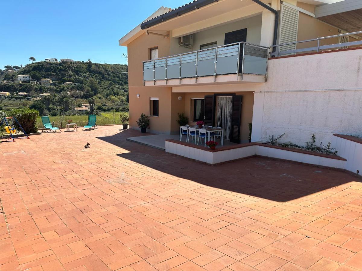קאסטלמארה דל גולפו Villa Fiorenza - 100 Mt Dal Mare מראה חיצוני תמונה